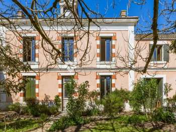 Vente maison 7 pièces Saujon 17
