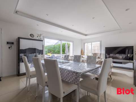 Vente maison 8 pièces