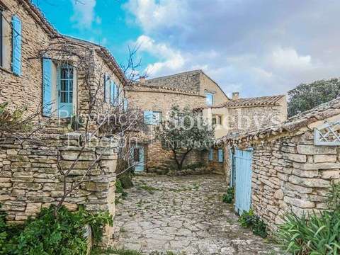 Vente maison 12 pièces Saumane-de-Vaucluse 84