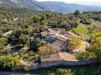 Vente maison 10 pièces Saumane-de-Vaucluse 84