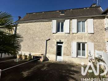 Vente maison 4 pièces Sauzé-Vaussais 79