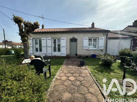 Vente maison 4 pièces Sauzé-Vaussais 79