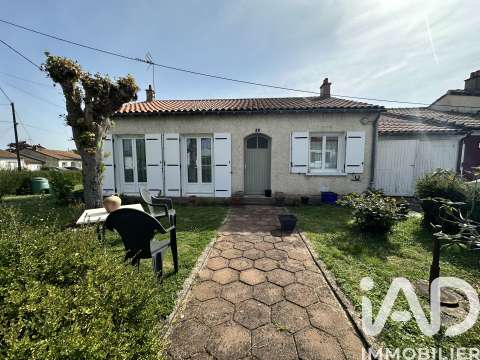 Vente maison 4 pièces Sauzé-Vaussais 79