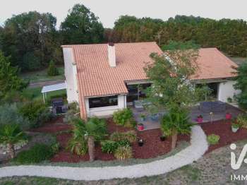 Vente Maison 5 chambresSauzé-Vaussais