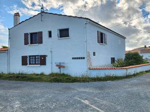 Vente maison 4 pièces Sauzelle 17