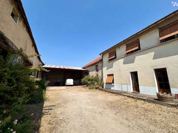 Maison 6 pièces 142 m² · à Savigny-le-Sec · 142 m² · 200 000 €