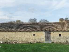 Vente Maison 1 pièceSecondigné-sur-Belle
