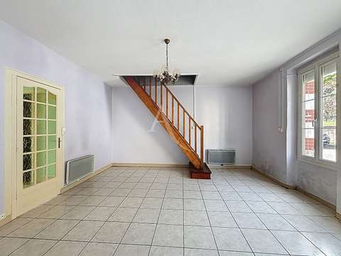 Vente maison 4 pièces Segre 49