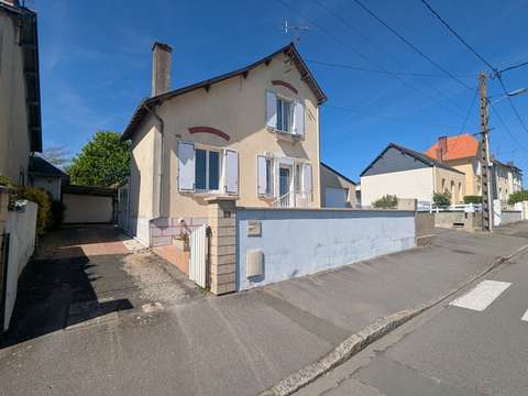 Vente maison 3 pièces Segre 49