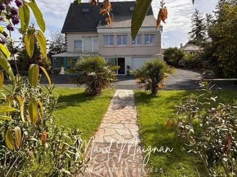 Vente maison 10 pièces Segré-en-Anjou-Bleu 49