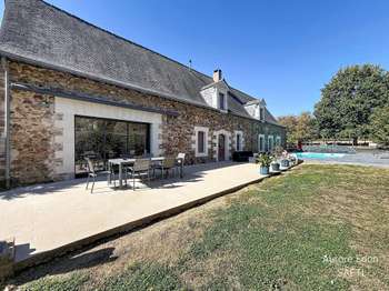Vente maison 9 pièces Segré-en-Anjou-Bleu 49