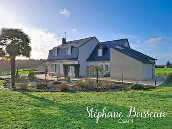 Vente maison 10 pièces Seiches-sur-le-Loir 49