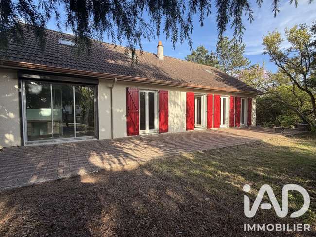 Maison 7 pièces 147 m² · à Selommes · 147 m² · 158 000 €
