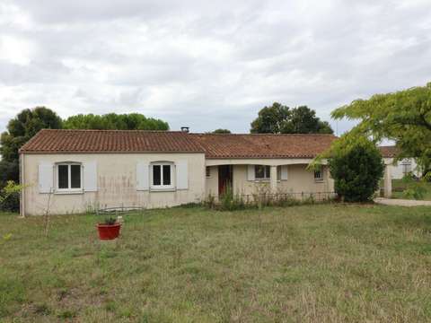 Vente maison 5 pièces Semussac 17