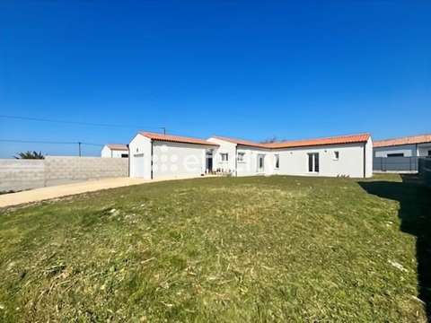 Vente maison 4 pièces Semussac 17