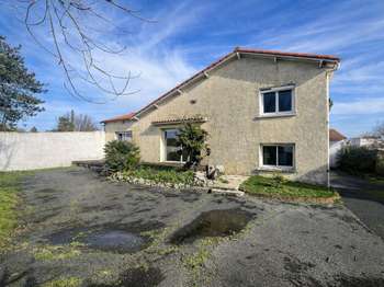 Vente maison 5 pièces Semussac 17