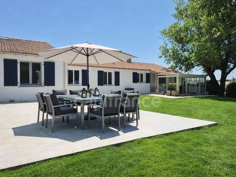 Vente maison 6 pièces Semussac 17