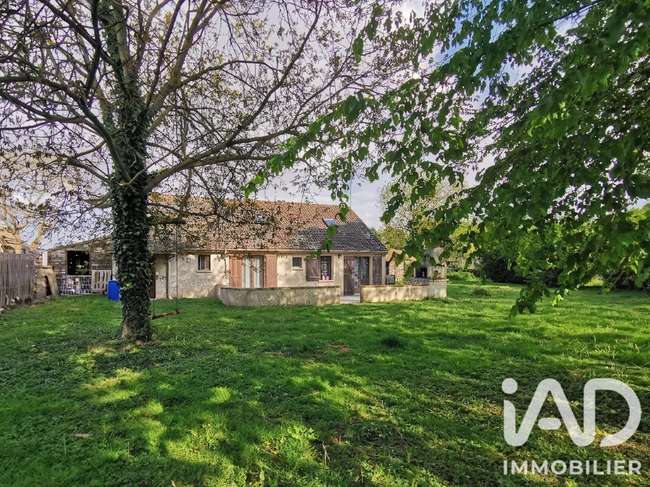 Maison 6 pièces 118 m² · à Serez · 118 m² · 218 000 €