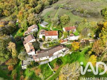 Vente maison 28 pièces Sers 16