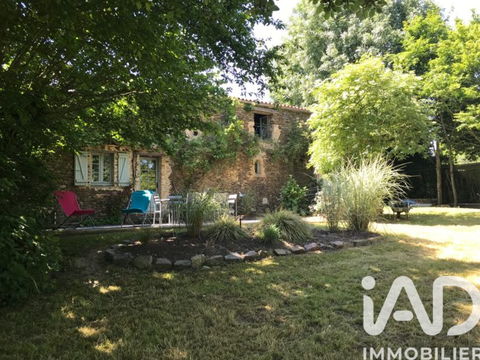 Vente maison 8 pièces Sigournais 85