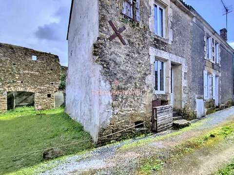 Vente maison 2 pièces Sigournais 85