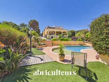 Vente maison 5 pièces Six-Fours-les-Plages 83