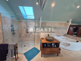Vente maison 8 pièces