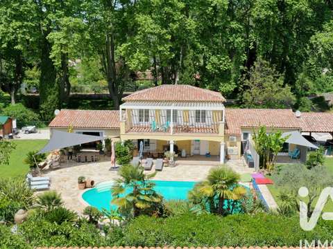 Vente maison 8 pièces Solliès-Toucas 83