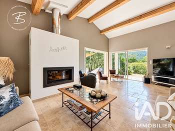 Vente maison 7 pièces Solliès-Toucas 83