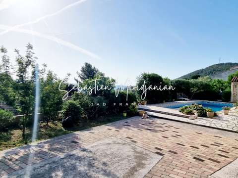 Vente maison 5 pièces Solliès-Ville 83