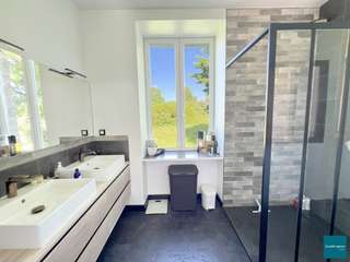 Vente maison 11 pièces