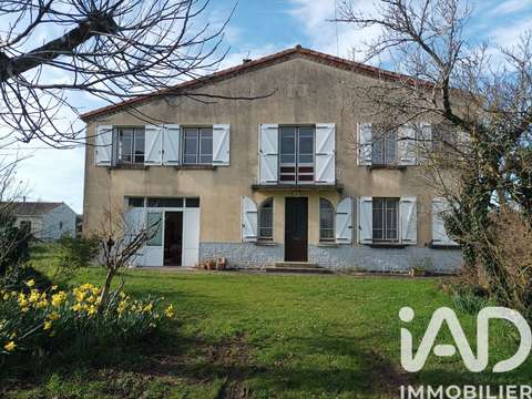 Vente maison 6 pièces Soulignonne 17