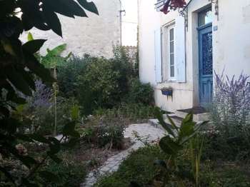 Vente maison 11 pièces Surgères 17