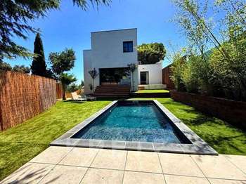Maison 7 pièces 199 m² · à Tavel · 199 m² · 799 000 €