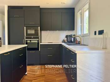 Maison 5 pièces 130 m² · à Theix-Noyalo · 130 m² · 457 000 €