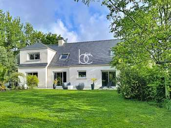 Maison 9 pièces 172 m² · à Theix-Noyalo · 172 m² · 599 000 €