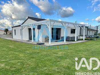 Vente maison 5 pièces Thénac 17