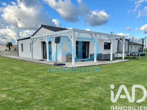 Vente maison 5 pièces Thénac 17