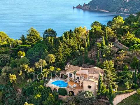 Vente maison 8 pièces Théoule-sur-Mer 06