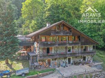 Maison 7 pièces 234 m² · à Thônes · 234 m² · 1 575 000 €