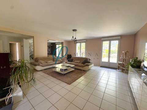 Vente maison 8 pièces