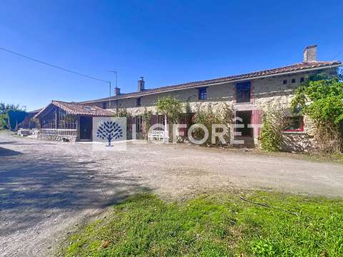 Vente maison 15 pièces Thouars 79