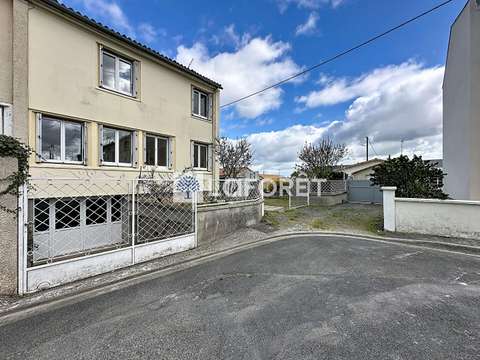 Vente maison 4 pièces Thouars 79