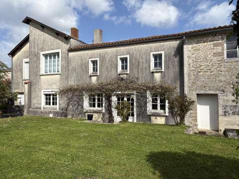 Vente maison 11 pièces Thouarsais-Bouildroux 85