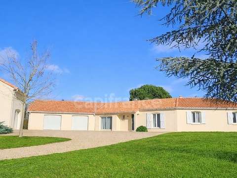Vente maison 6 pièces Thuré 86