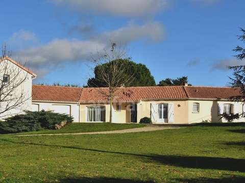 Vente maison 6 pièces Thuré 86
