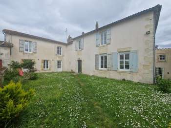 Vente maison 9 pièces Tonnay-Boutonne 17