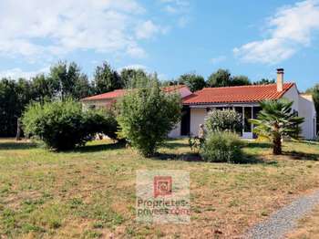 Vente maison 5 pièces Tonnay-Boutonne 17