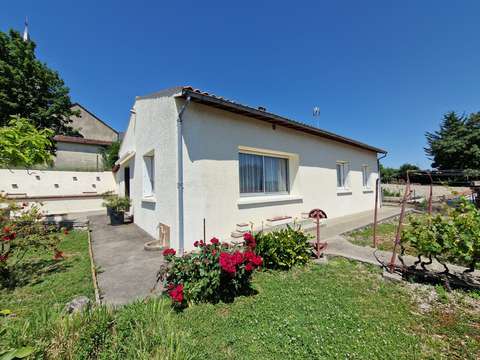 Vente maison 4 pièces Tonnay-Boutonne 17