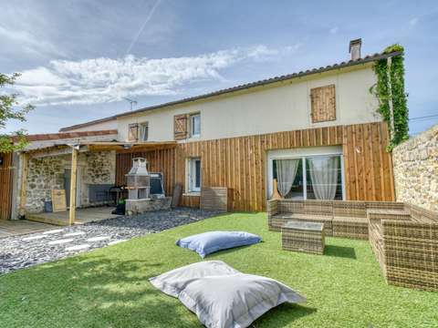 Vente maison 12 pièces Tonnay-Charente 17